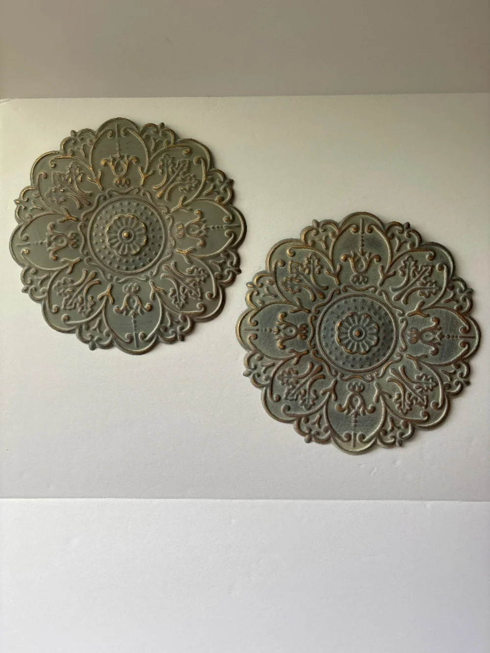 Metal wall plaques